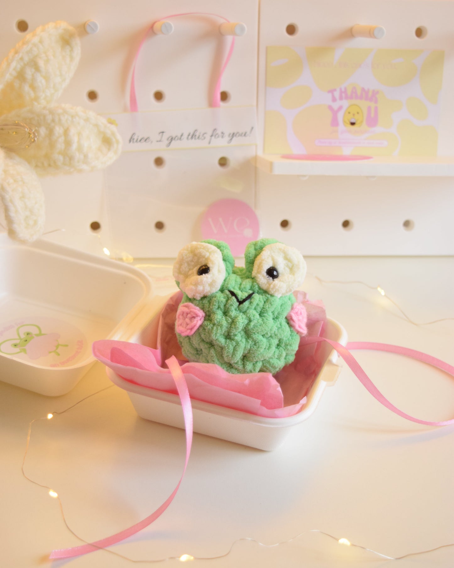 Froggy plushie charm