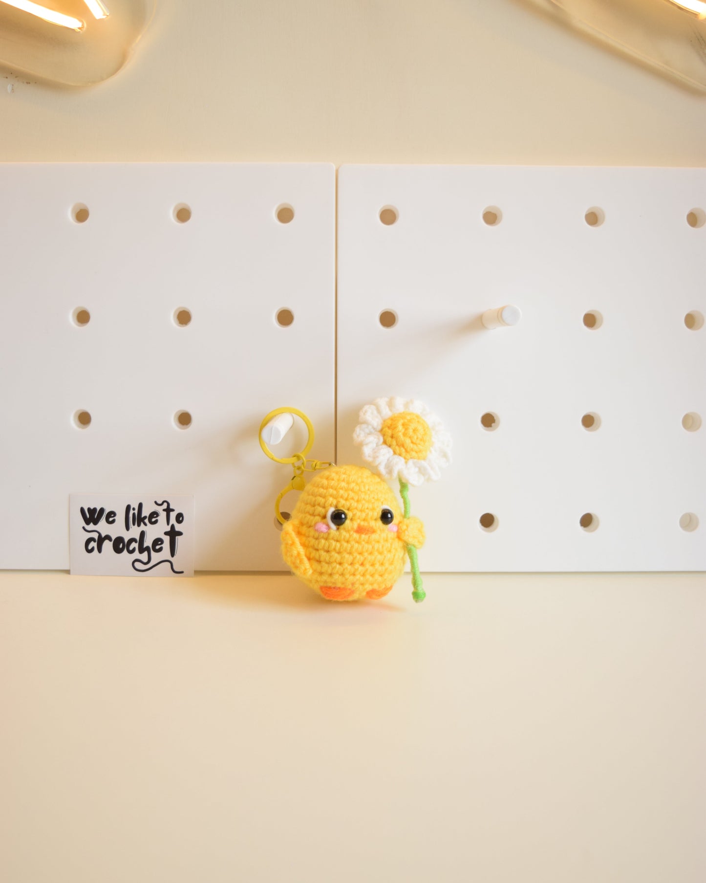 Chick with flower keychain + charm